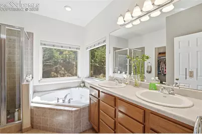 6070 Big Horn Road, Manitou Springs, CO 80829 - Photo 14