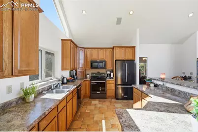 6070 Big Horn Road, Manitou Springs, CO 80829 - Photo 6