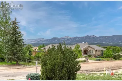 290 Lariat Lane, Colorado Springs, CO 80921 - Photo 4
