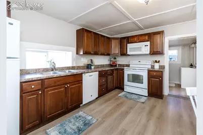 411 E Iowa Avenue, Fountain, CO 80817 - Photo 18