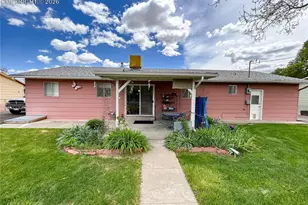 327 W Circle Dr, Canon City, CO 81212 - Photo 8