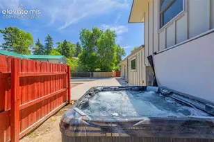 1990 Brookwood Dr, Colorado Springs, CO 80918 - Photo 32