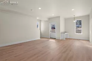 19 Noyer Ct, Colorado Springs, CO 80906 - Photo 10