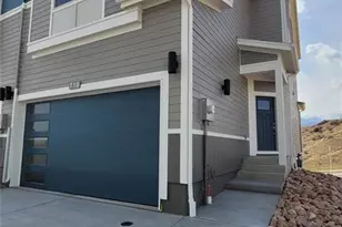 718 Belleza Vw, Colorado Springs, CO 80907 - Photo 2