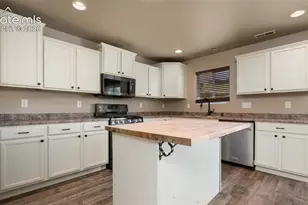 389 Autumn Pl, Fountain, CO 80817 - Photo 8