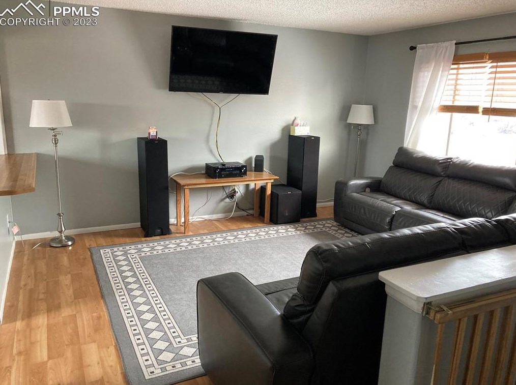 1380 Hiawatha Dr, Colorado Springs, CO 80915-2924