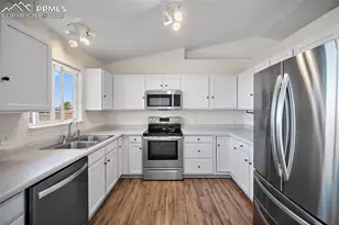 765 E Platteville Blvd, Pueblo, CO 81007 - Photo 8