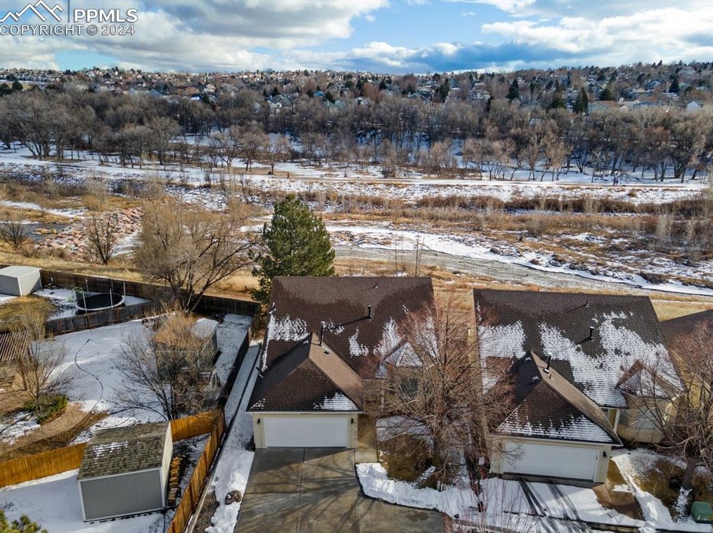 3349 Chestnut Glen Ln, Colorado Springs CO  80918-4638 exterior