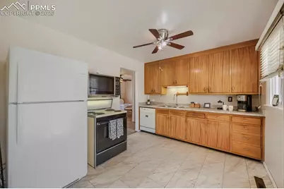 2898 Merry Lane, Colorado Springs, CO 80909 - Photo 4
