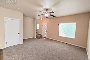 2562 Ellingwood Dr, Colorado Springs, CO 80910 - Photo 10