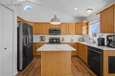 7607 Cholla Court, Colorado Springs, CO 80922 - Photo 8