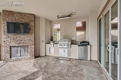 4255 Foxchase Way, Colorado Springs, CO 80908 - Photo 8
