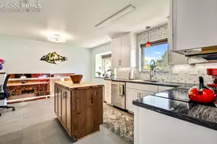 6485 Nanette Way, Colorado Springs, CO 80918 - Photo 14