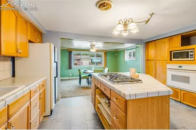 1732 Comanche Road, Pueblo, CO 81001 - Photo 6