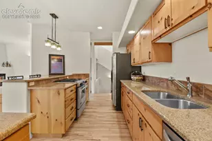 887 Oxford Ln, Colorado Springs, CO 80905 - Photo 10
