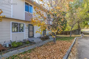 2530 Knob Hill Ct, Colorado Springs, CO 80909 - Photo 2