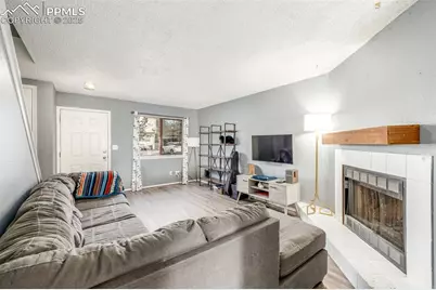 2530 Knob Hill Court, Colorado Springs, CO 80909 - Photo 8