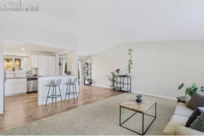 5475 Villa Circle, Colorado Springs, CO 80918 - Photo 6