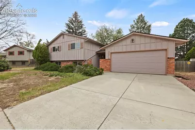 5427 Saddle Horn Avenue, Colorado Springs, CO 80915 - Photo 2