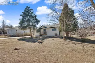 2312 N 7th St, Colorado Springs, CO 80907 - Photo 2