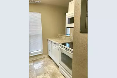 4360 Loomis Avenue, Colorado Springs, CO 80906 - Photo 4