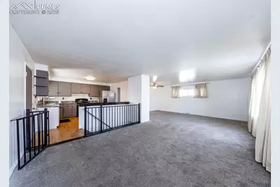 1613 Alexander Circle, Pueblo, CO 81001 - Photo 8