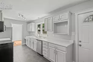 10 El Sereno Dr, Colorado Springs, CO 80906 - Photo 10