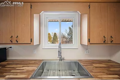 638 Dove Place, Colorado Springs, CO 80906 - Photo 12