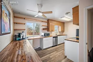 638 Dove Pl, Colorado Springs, CO 80906 - Photo 14