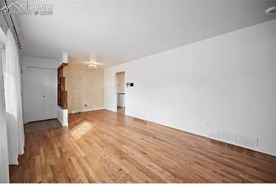 638 Dove Place, Colorado Springs, CO 80906 - Photo 6