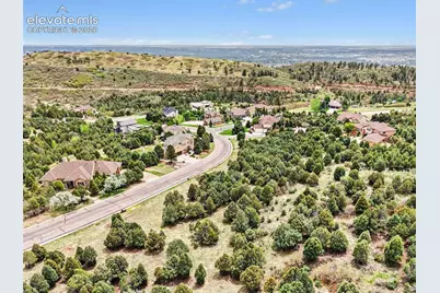 4215 Cedar Heights Drive, Colorado Springs, CO 80904 - Photo 4