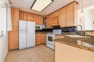 473 S Hook Ct, Pueblo, CO 81007 - Photo 12
