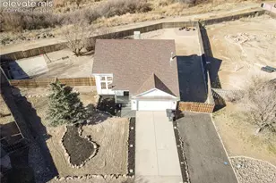 473 S Hook Ct, Pueblo, CO 81007 - Photo 6