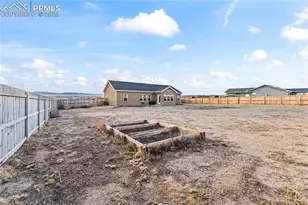 1334 N Will Rogers Dr, Pueblo, CO 81007 - Photo 26