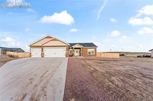 1334 N Will Rogers Dr, Pueblo, CO 81007 - Photo 1