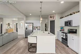 1334 N Will Rogers Dr, Pueblo, CO 81007 - Photo 6