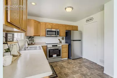 3743 Pronghorn Lane, Pueblo, CO 81005 - Photo 8
