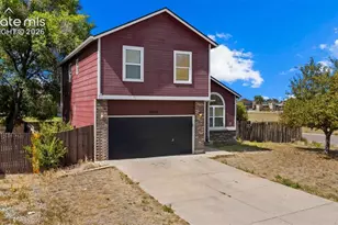 6960 Fountain Ridge Cir, Fountain, CO 80817 - Photo 2