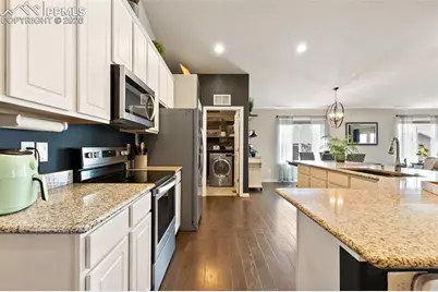 6484 Chaplin Drive, Colorado Springs, CO 80925 - Photo 12