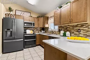 735 S Sterling Dr, Pueblo, CO 81007 - Photo 8