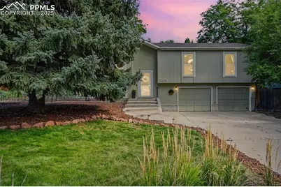 505 Silver Spring Circle, Colorado Springs, CO 80919 - Photo 32