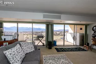 411 Lakewood Cir, Colorado Springs, CO 80910 - Photo 12