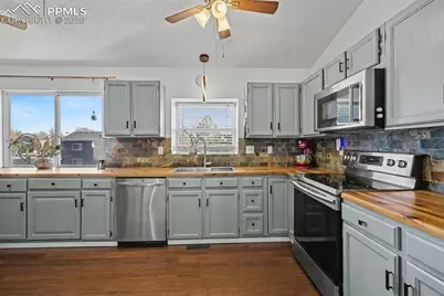 3925 Glendale Street, Colorado Springs, CO 80906 - Photo 12