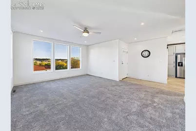 893 S Greenway Avenue, Pueblo, CO 81007 - Photo 6