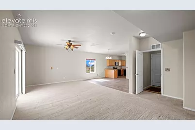 1133 E Ivanhoe Drive, Pueblo, CO 81007 - Photo 16