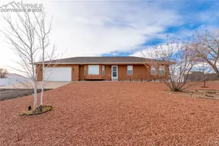 1152 E Ranch Dr, Pueblo West, CO 81007 - Photo 4
