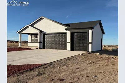 981 E Waverly Drive, Pueblo West, CO 81007 - Photo 2