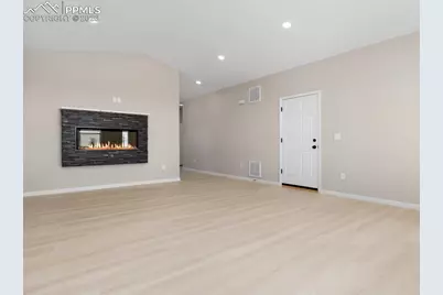 981 E Waverly Drive, Pueblo West, CO 81007 - Photo 4
