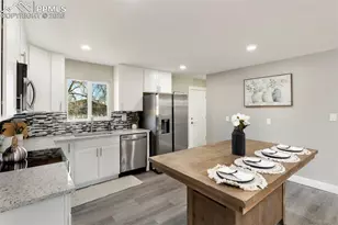 831 Sequoia Dr, Colorado Springs, CO 80910 - Photo 6