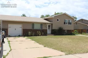 7365 Sullivan Cir, Colorado Springs, CO 80911 - Photo 2